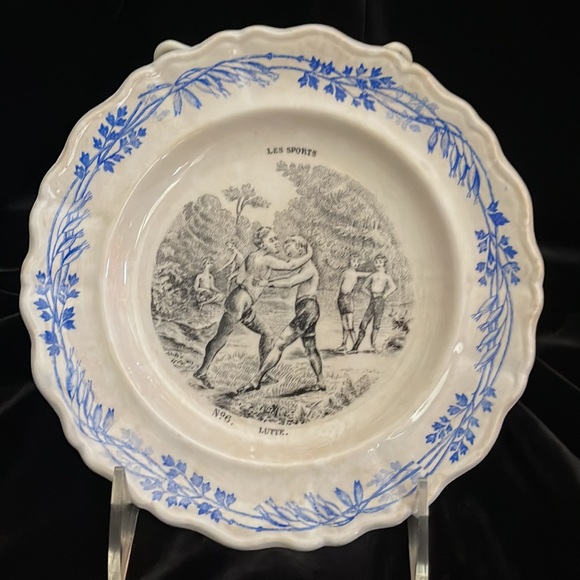 Antique Creil Et Montereau Terre de Fer France “LES SPORTS” Set Of 12 Plates - Picture 7 of 14